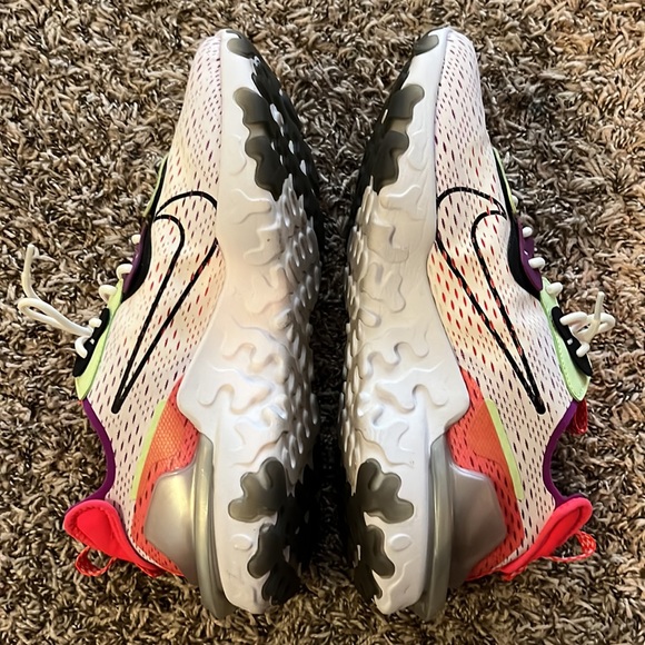 Nike React Vision - Size 11.5 - White, Barely Volt Pink - Picture 4 of 5